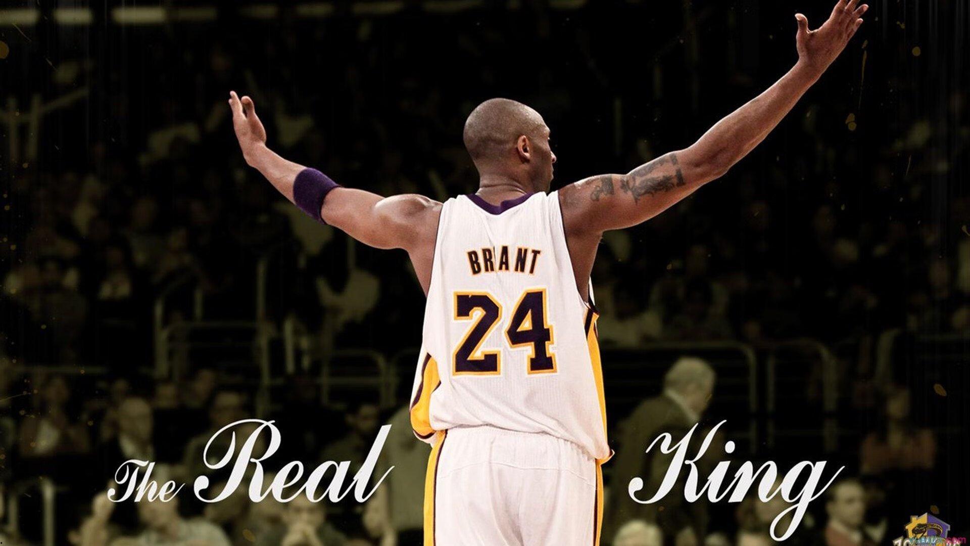 河床主场化身蓝红海洋，五万球迷山呼海啸迎德比