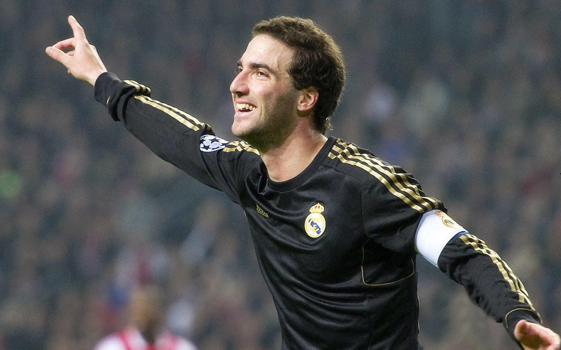 专访米兰体育报王牌记者，国际米兰如何以战术智慧与团队精神挑战曼城